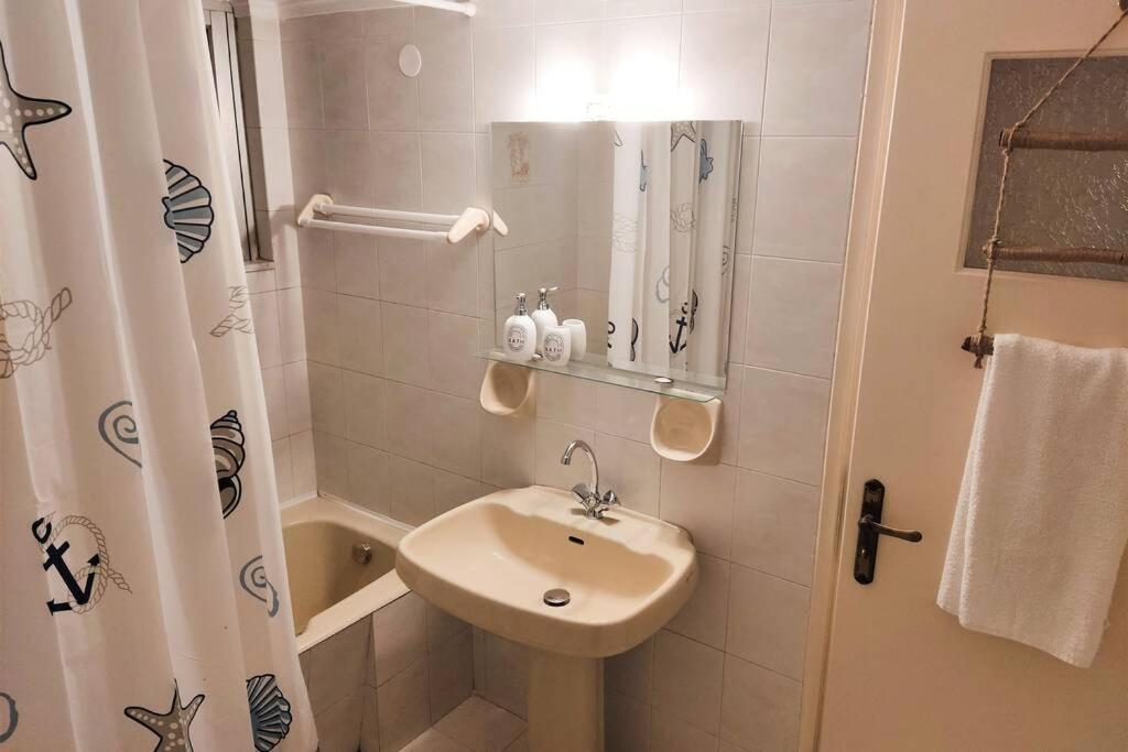 Apartment 95 M2, Center Of Sitia, Wifi, 350M Beach Exterior photo